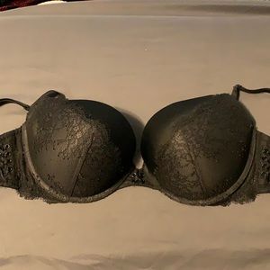 34DDD VS Bra